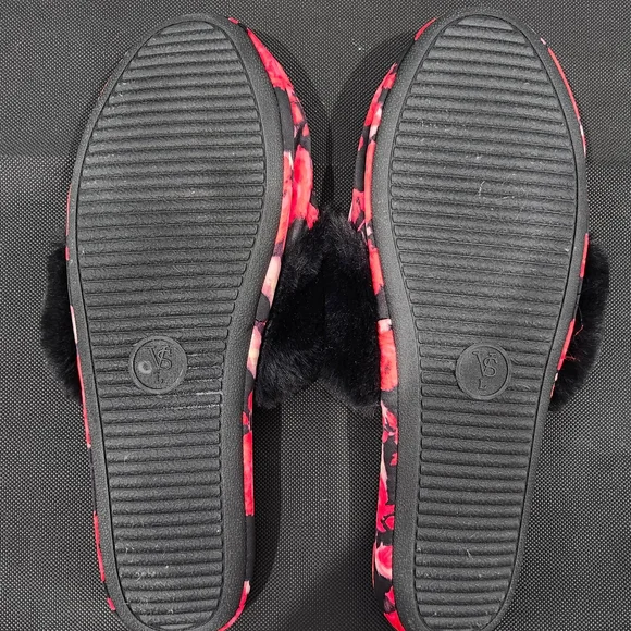 Victoria's Secret Red and Black Floral Slippers - Picture 5 of 6